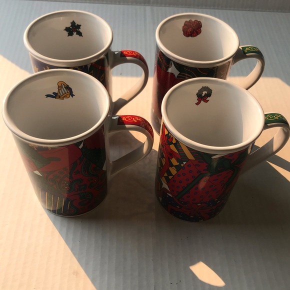 Set Of 4 Vintage Christmas Classics Mugs 1995 12Oz. Limited Edition - Picture 5 of 12